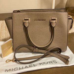 Michael Kors Selma Handbag